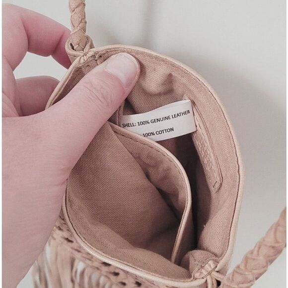 Hobo Mist Lattice Weave Crossbody Bag in Light Tan - Picture 2 of 8